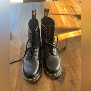 Like new boots Doc Marten Boots woman’s